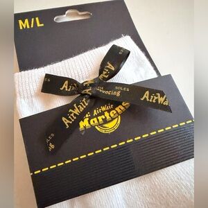 Doc Marten’s AirWair bow sock new